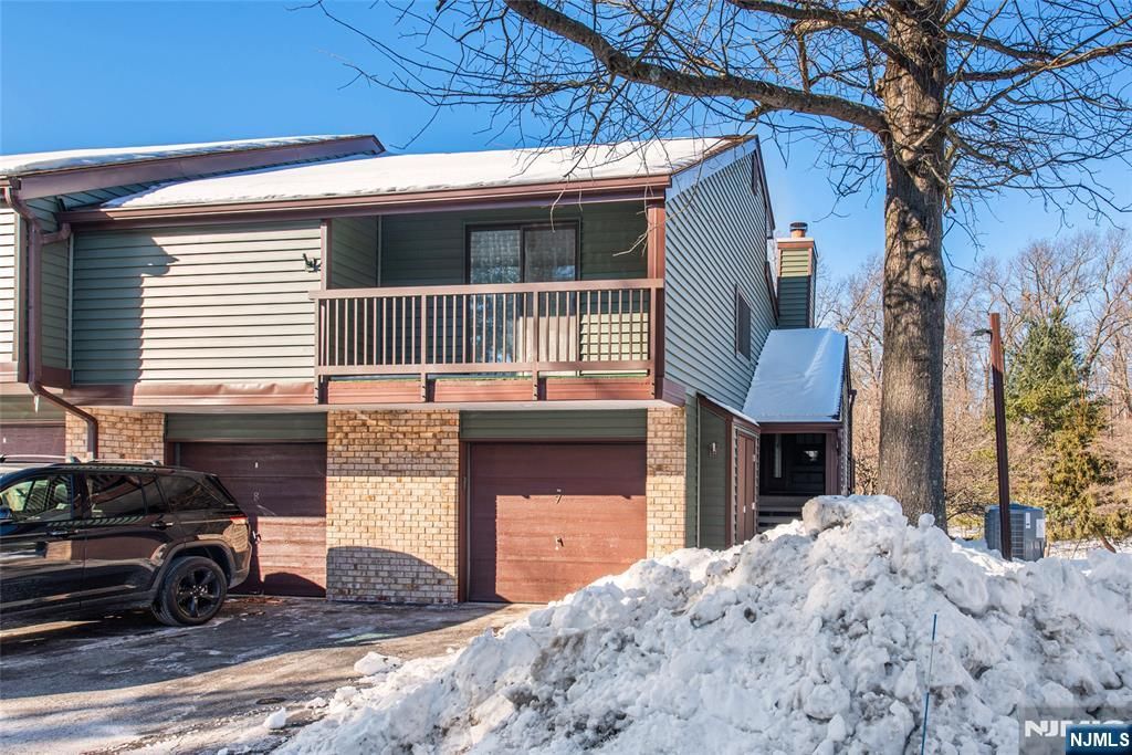 7 Summit, Clinton Town, NJ 08801