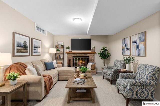 7302 Grover Street, Omaha, NE 68124