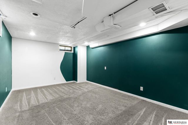 7302 Grover Street, Omaha, NE 68124