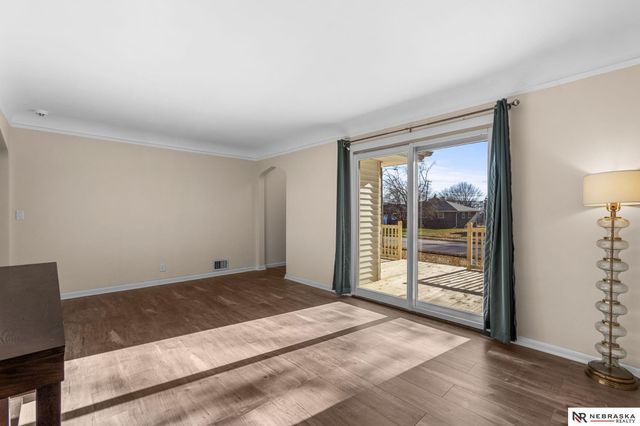 7302 Grover Street, Omaha, NE 68124