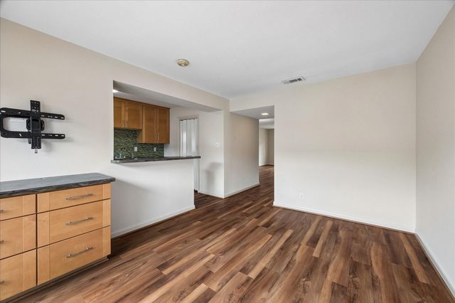 2065 Winrock Boulevard 55, Houston, TX 77057