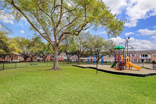 2065 Winrock Boulevard 55, Houston, TX 77057