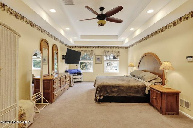 6 Kimberly Court, Manalapan, NJ 07726