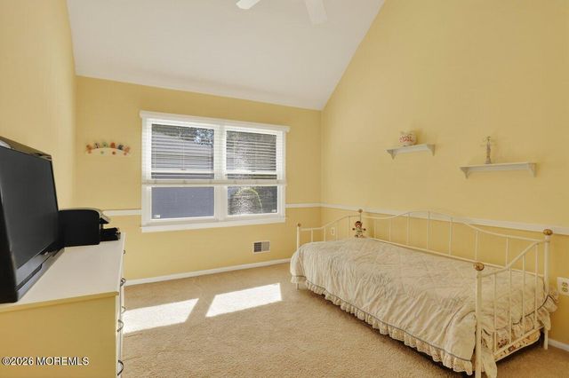 6 Kimberly Court, Manalapan, NJ 07726