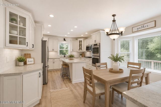 6 Kimberly Court, Manalapan, NJ 07726
