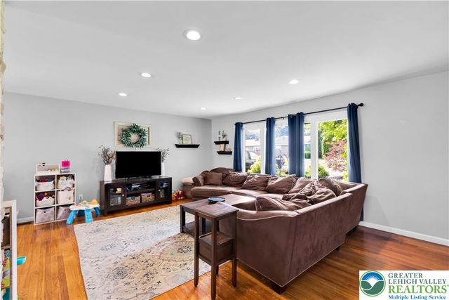 4420 Bayard Street, Easton, PA 18045