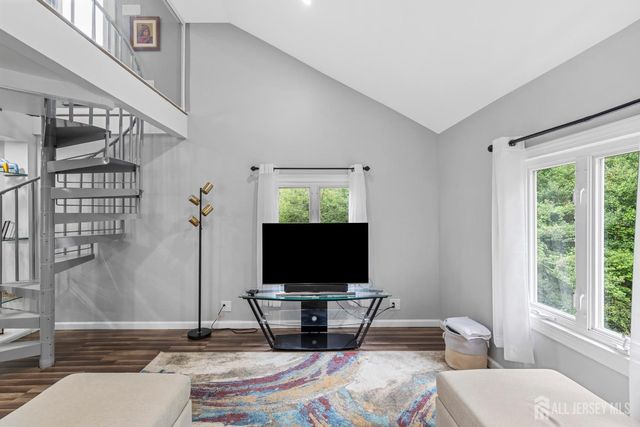 6 Kates, Mount Holly, NJ 08060
