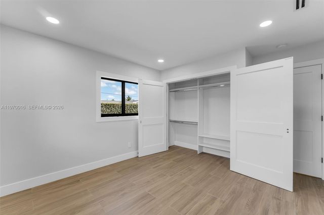 9381 SW 62nd St, Miami, FL 33173