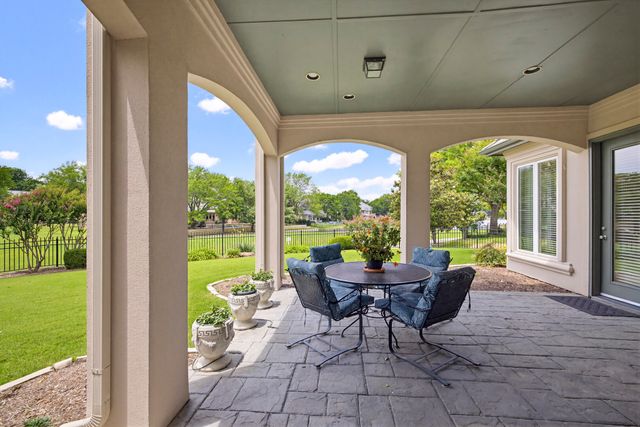 6008 Laurel Valley Court, Fort Worth, TX 76132