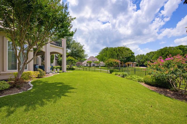 6008 Laurel Valley Court, Fort Worth, TX 76132