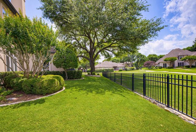 6008 Laurel Valley Court, Fort Worth, TX 76132