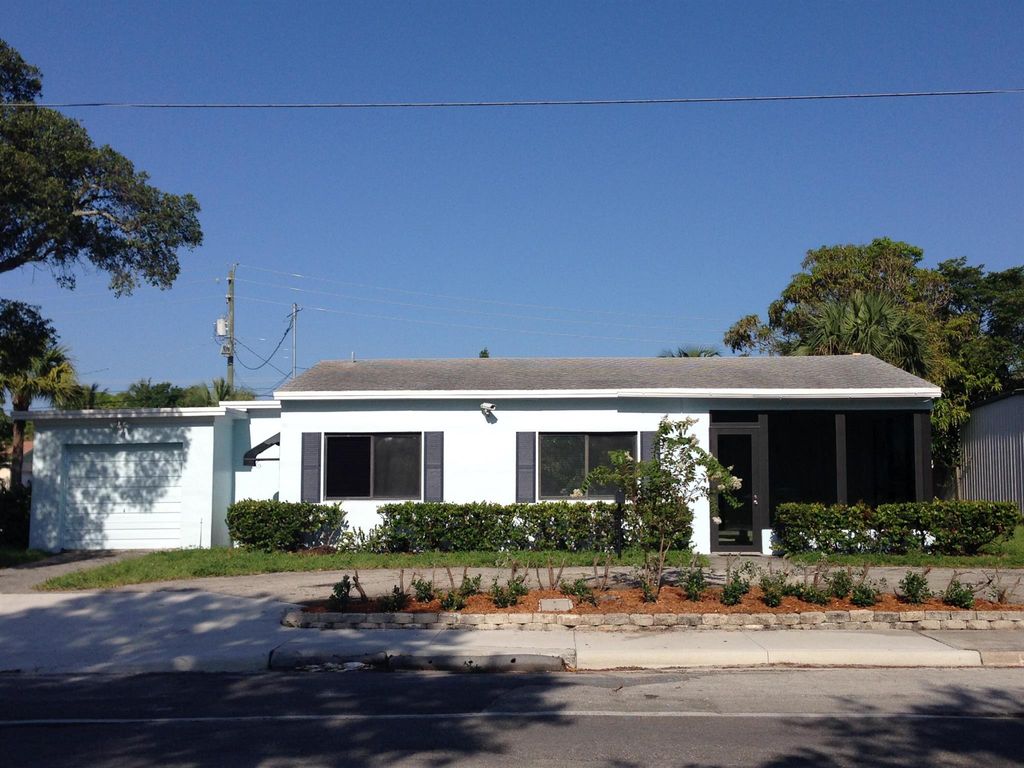 Image 1 of property listing at 766 SE 5th Avenue, Delray Beach, FL 33483