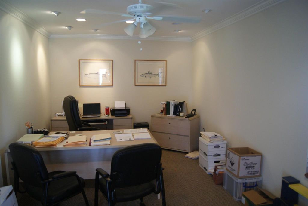 Image 2 of property listing at 766 SE 5th Avenue, Delray Beach, FL 33483