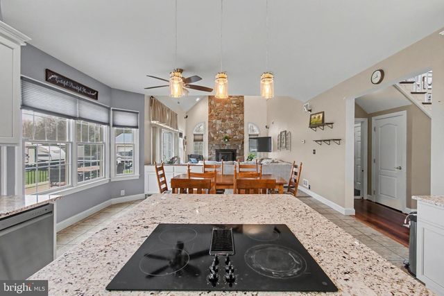 105 SAINT JOHNS RD W, Littlestown, PA 17340