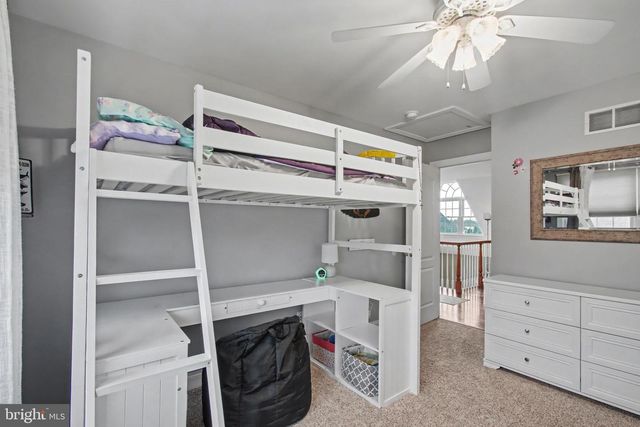 105 SAINT JOHNS RD W, Littlestown, PA 17340