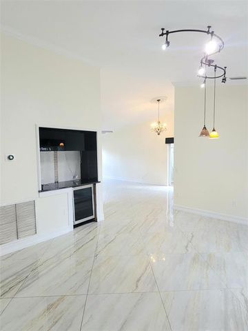 531 SW 167th Terrace, Weston, FL 33326