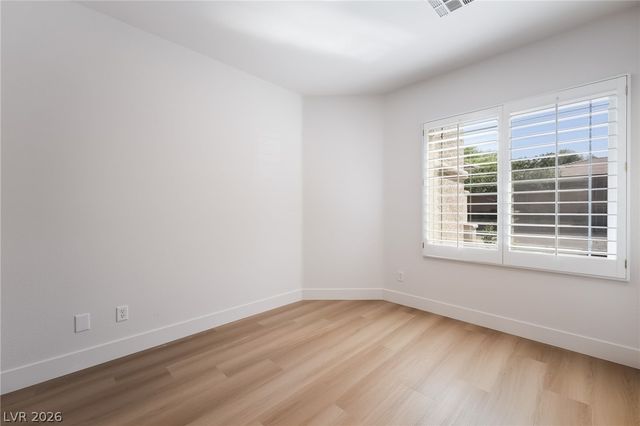 3434 Midnight Moon Street, Las Vegas, NV 89135