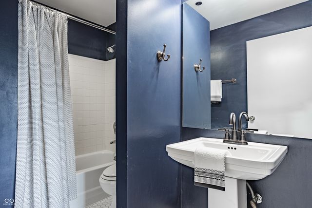 430 N Park Avenue 504, Indianapolis, IN 46202