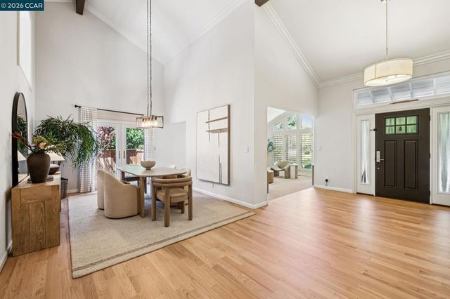 720 Graham Ct, Danville, CA 94526