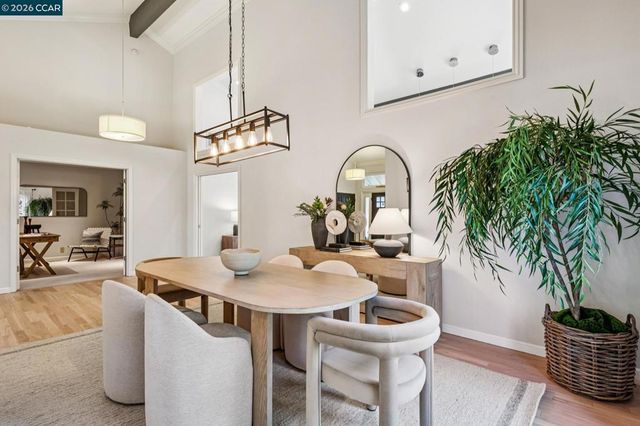 720 Graham Ct, Danville, CA 94526