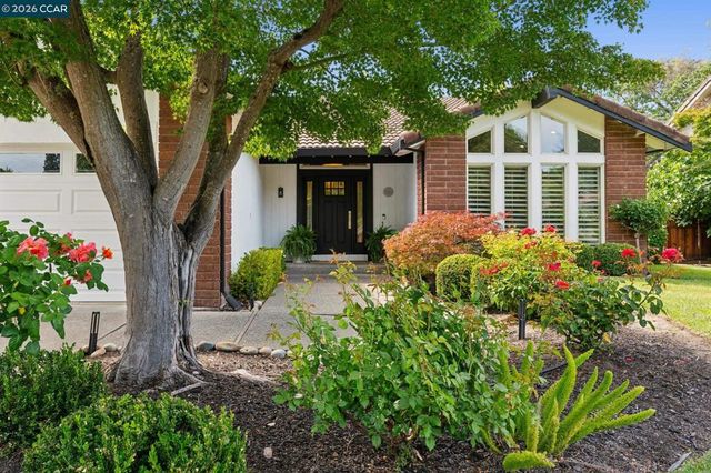 720 Graham Ct, Danville, CA 94526