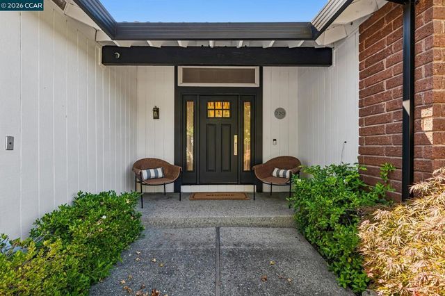 720 Graham Ct, Danville, CA 94526