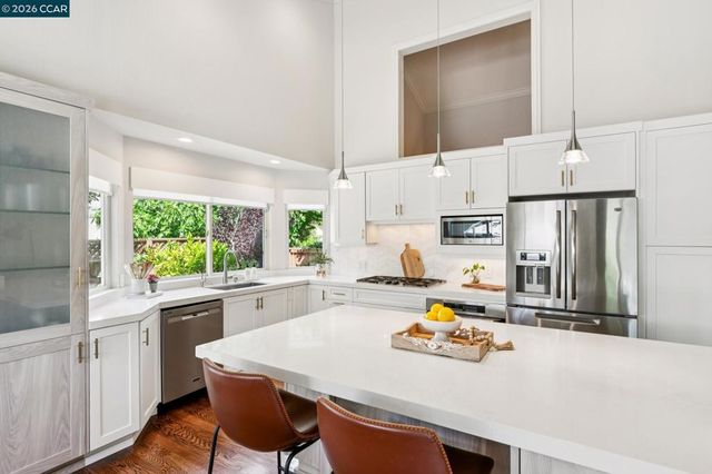 720 Graham Ct, Danville, CA 94526