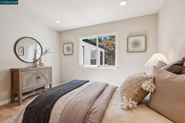 720 Graham Ct, Danville, CA 94526