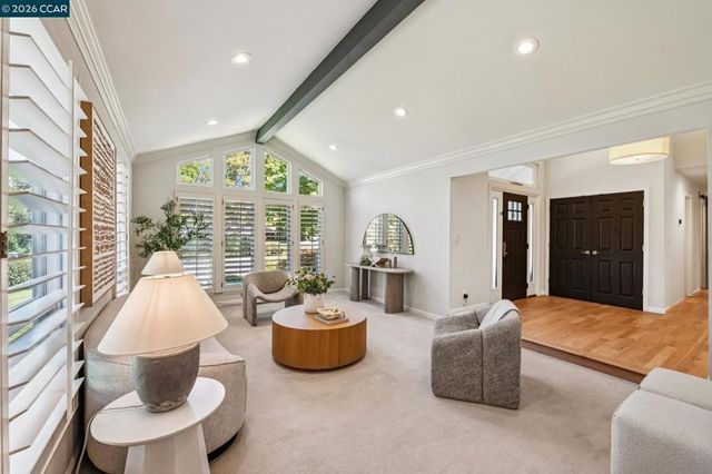 720 Graham Ct, Danville, CA 94526