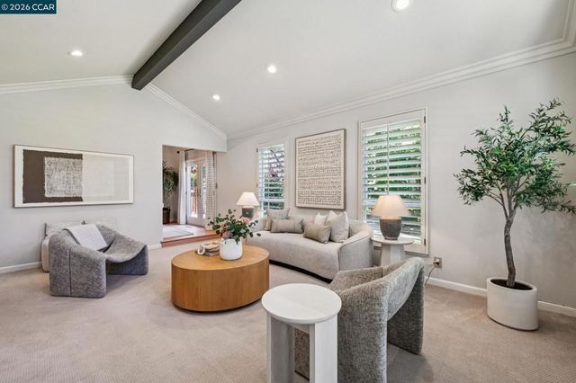 720 Graham Ct, Danville, CA 94526