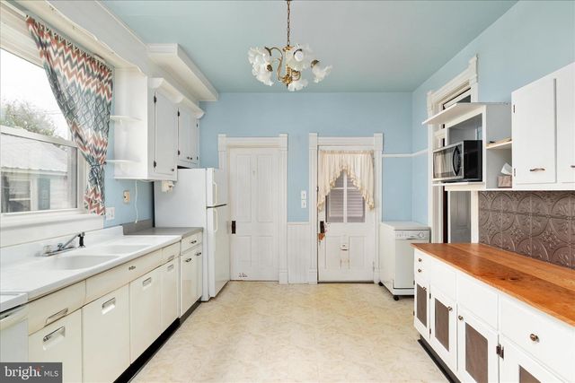 3362 S MAIN ST, Toms Brook, VA 22660