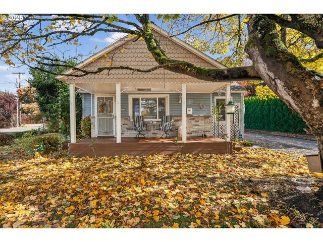 206 Se 220TH Ave, Gresham, OR 97030