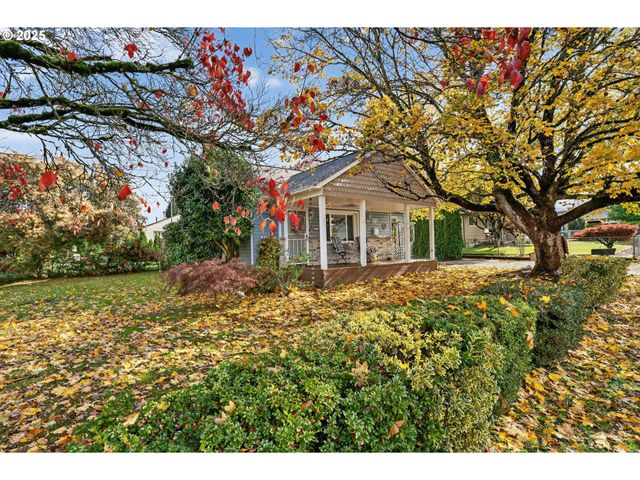 206 Se 220TH Ave, Gresham, OR 97030