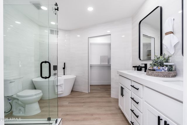 4464 E CAMPBELL Avenue, Phoenix, AZ 85018