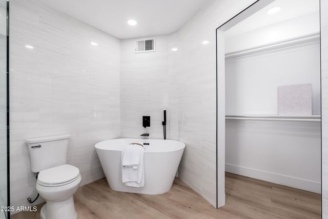 4464 E CAMPBELL Avenue, Phoenix, AZ 85018