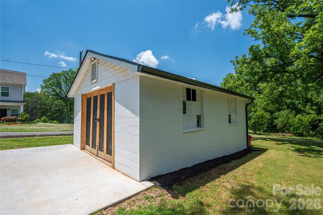 220 Lackey Street, Kings Mountain, NC 28086