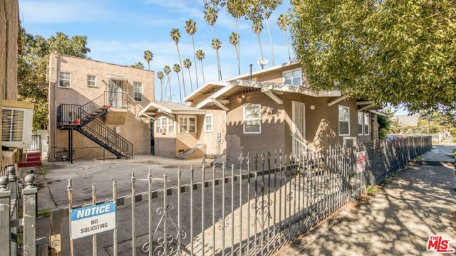 838 E 43rd Street, Los Angeles, CA 90011