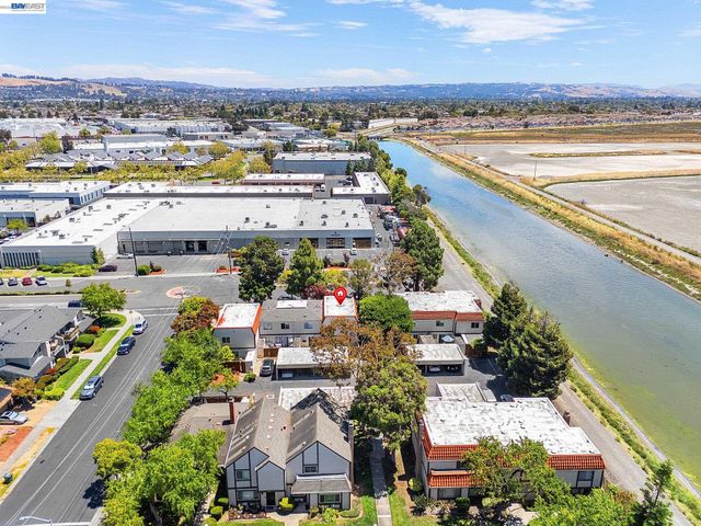 14715 Doolittle Dr, San Leandro, CA 94577