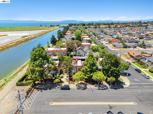 14715 Doolittle Dr, San Leandro, CA 94577