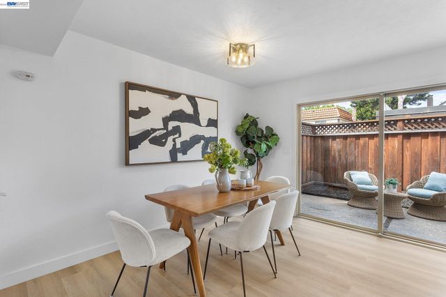 14715 Doolittle Dr, San Leandro, CA 94577