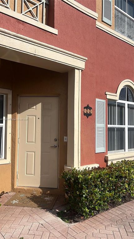 6202 NW 116th Pl 444, Doral, FL 33178
