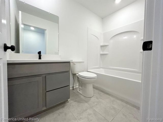 2778 Bristol Ridge Drive, Ann Arbor, MI 48105