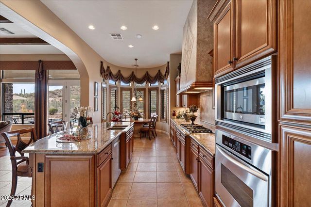 8122 E VISTA CANYON Street, Mesa, AZ 85207