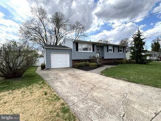 30 ESTATE RD, Lumberton, NJ 08048