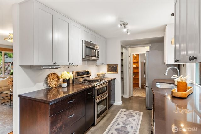 3009 NE 135th Street, Seattle, WA 98125