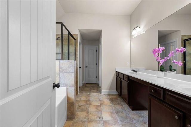 3256 Alhambra Circle, Hampton, GA 30228