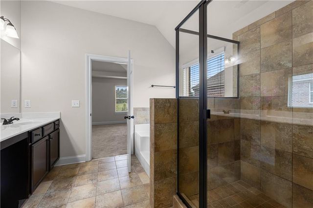 3256 Alhambra Circle, Hampton, GA 30228