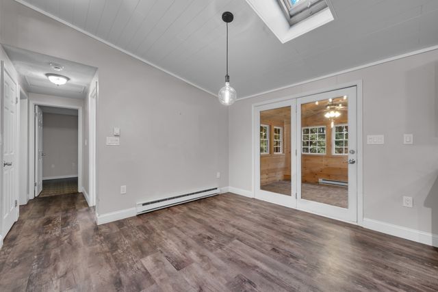 139 Podunk Rd, Sturbridge, MA 01566