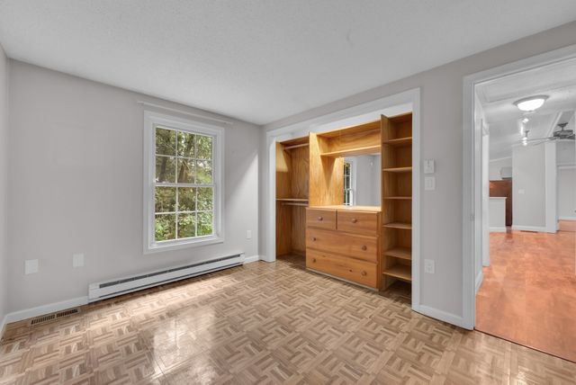 139 Podunk Rd, Sturbridge, MA 01566