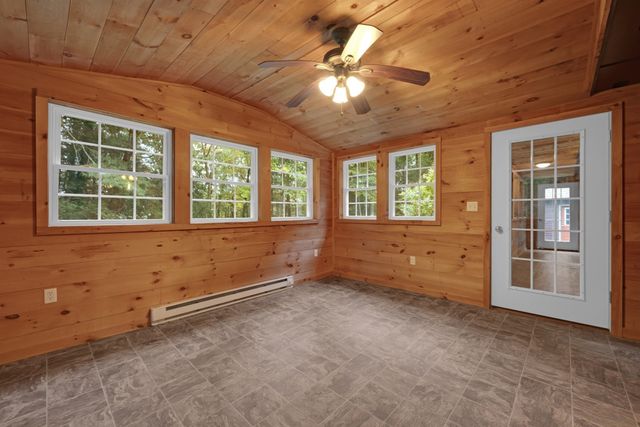 139 Podunk Rd, Sturbridge, MA 01566